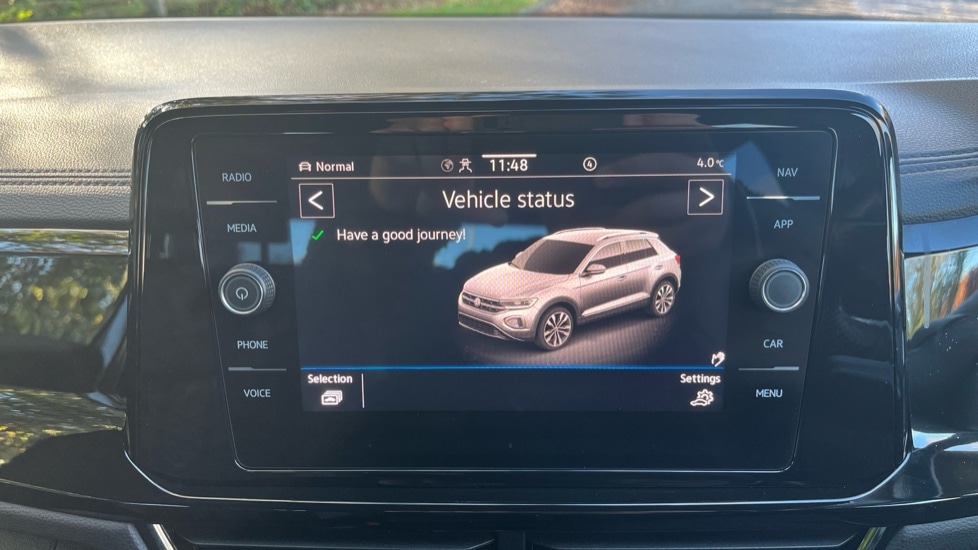 Used Volkswagen T-Roc 2023 for sale - 76684364: Photo 23