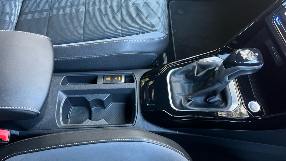 Used Volkswagen T-Roc 2023 for sale - 76684364: Photo 32