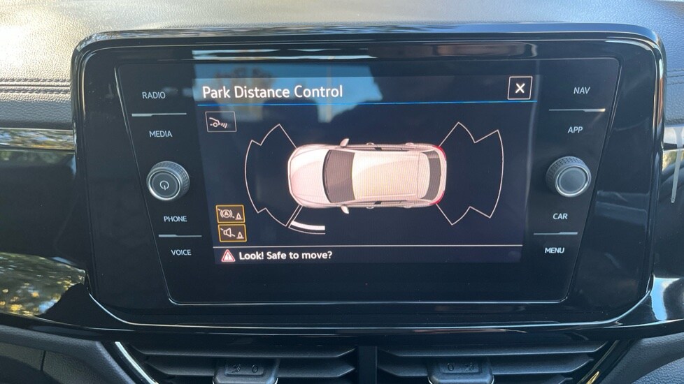 Used Volkswagen T-Roc 2023 for sale - 76684364: Photo 43