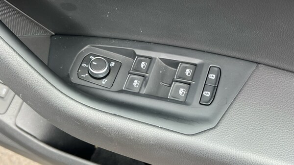 Used Volkswagen Touareg 2025 for sale - 75495650: Photo 32