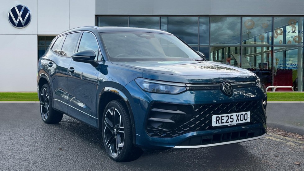 Used Volkswagen Touran 2025 for sale - 76869180: Photo 1