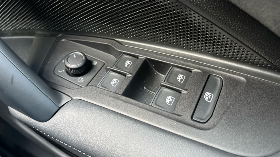 Used Volkswagen Touran 2025 for sale - 76869180: Photo 40