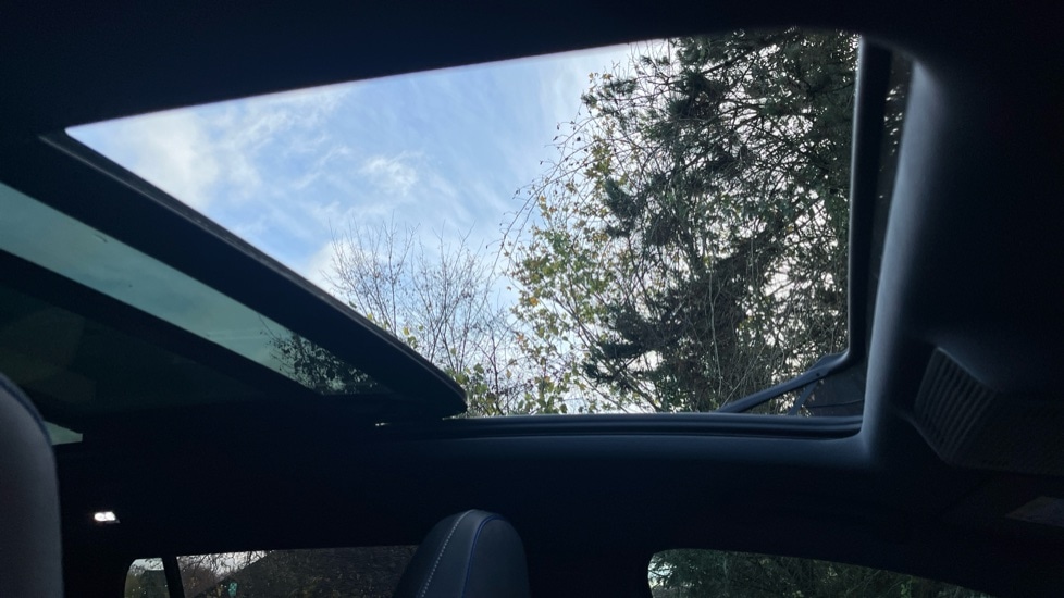 Used Volkswagen Touran 2025 for sale - 76869180: Photo 49