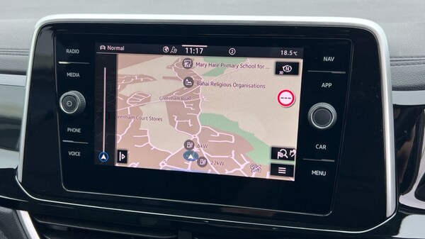 Used Volkswagen T-Roc 2025 for sale - 76297653: Photo 21
