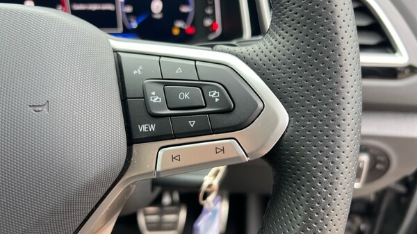 Used Volkswagen T-Roc 2025 for sale - 76297653: Photo 31