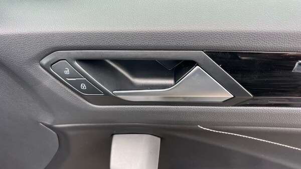 Used Volkswagen T-Roc 2025 for sale - 76297653: Photo 44