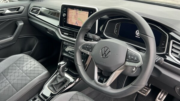 Used Volkswagen T-Roc 2025 for sale - 76297653: Photo 6