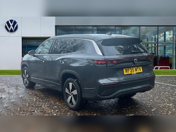 Used Volkswagen Touran 2025 for sale - 76869191: Photo