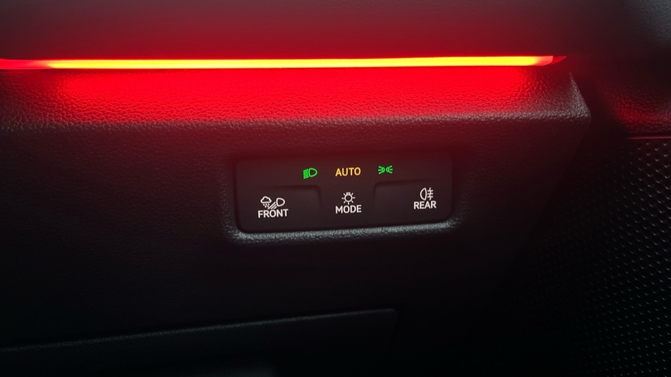 Used Volkswagen Touran 2025 for sale - 76869191: Photo 43