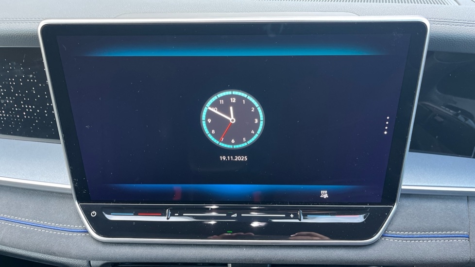 Used Volkswagen Touran 2025 for sale - 75522249: Photo 13