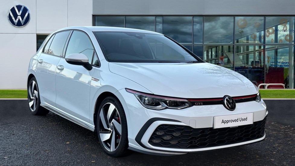 Used Volkswagen Golf 2021 for sale - 76874796: Photo 1