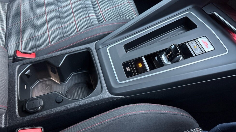 Used Volkswagen Golf 2021 for sale - 76874796: Photo 32