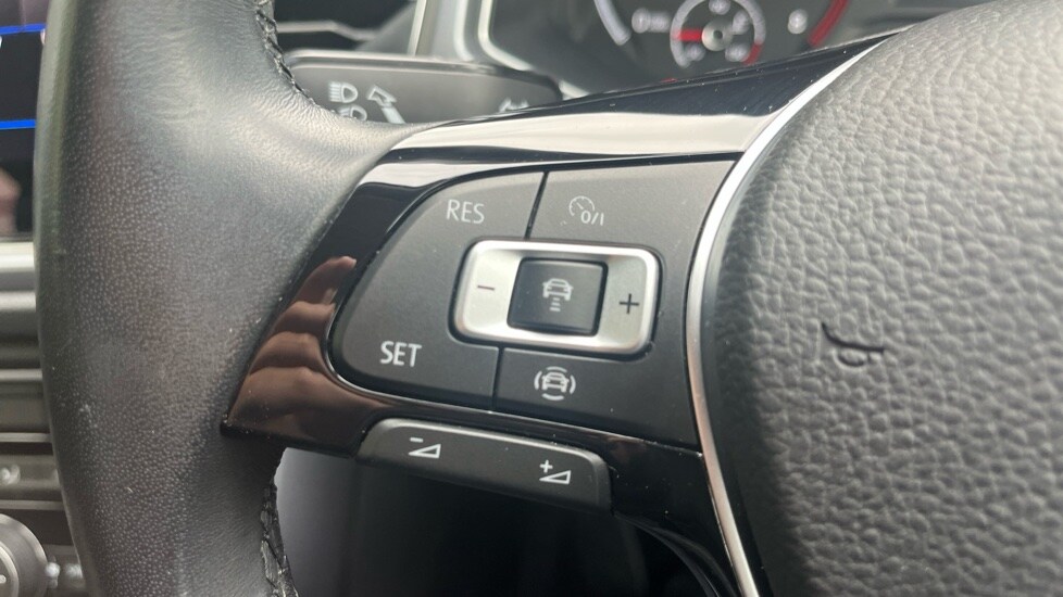 Used Volkswagen T-Roc 2022 for sale - 76100040: Photo 29