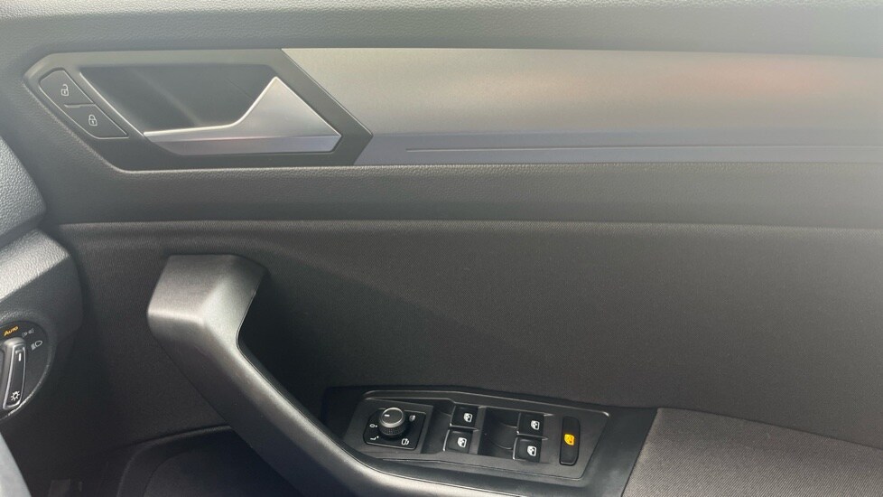 Used Volkswagen T-Roc 2022 for sale - 76100040: Photo 35