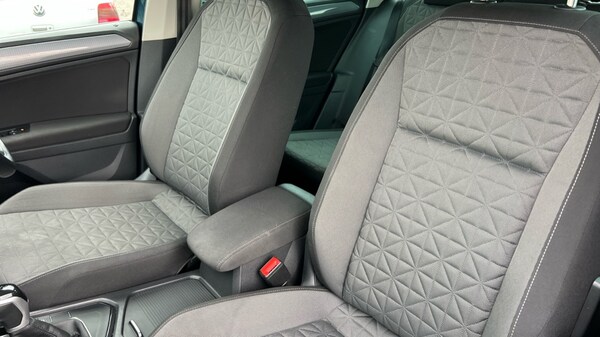 Used Volkswagen Tiguan 2022 for sale - 75509778: Photo 37