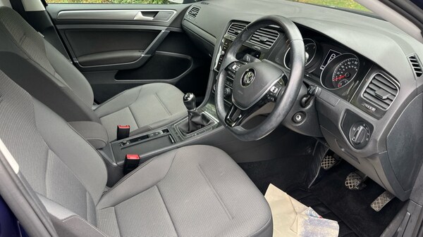 Used Volkswagen Golf 2018 for sale - 76272811: Photo 25