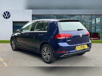 Used Volkswagen Golf 2018 for sale - 76272811: Photo 3
