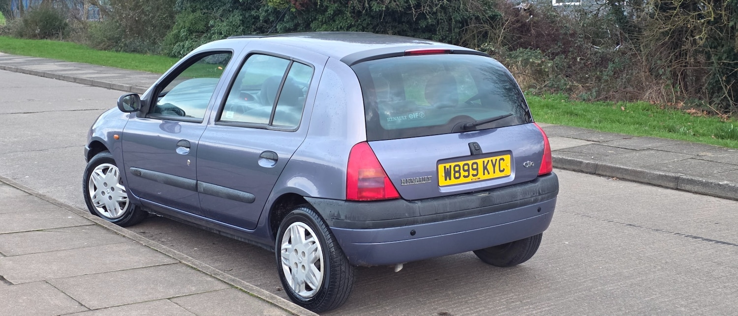 Used Renault Clio 2000 for sale - 77497848: Photo 2