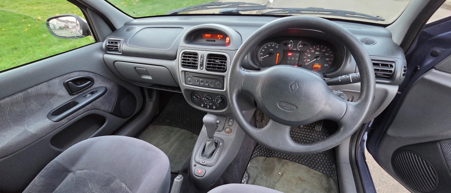 Used Renault Clio 2000 for sale - 77497848: Photo 34