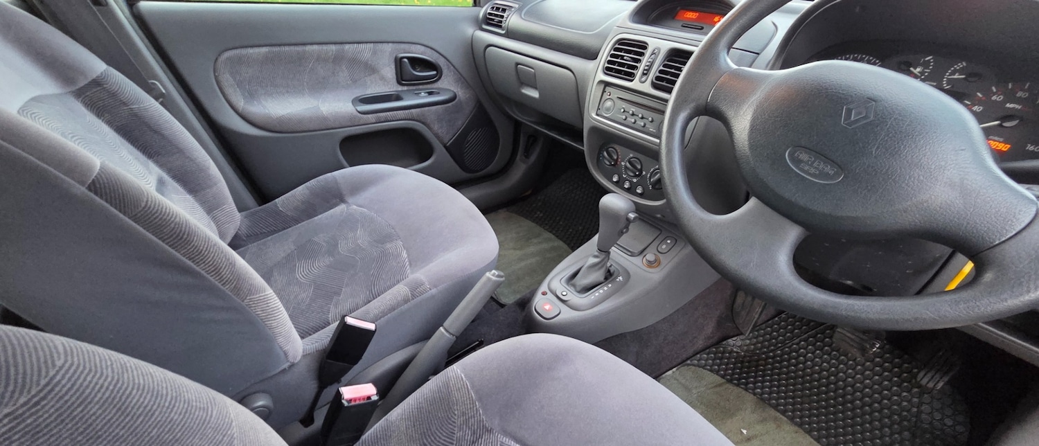 Used Renault Clio 2000 for sale - 77497848: Photo 37
