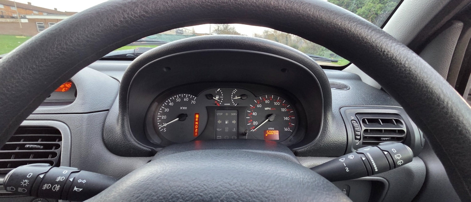 Used Renault Clio 2000 for sale - 77497848: Photo 43