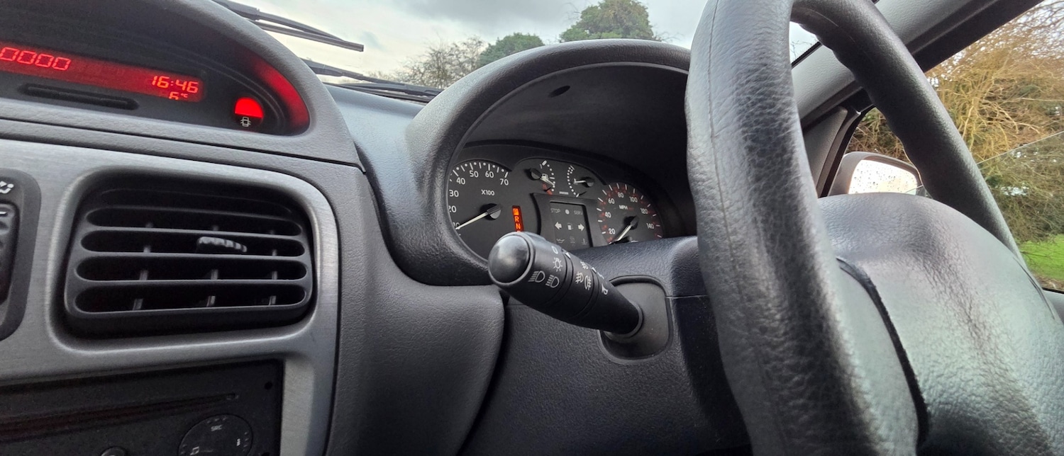 Used Renault Clio 2000 for sale - 77497848: Photo 47