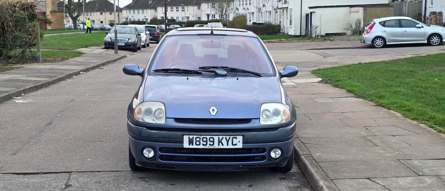 Used Renault Clio 2000 for sale - 77497848: Photo 5