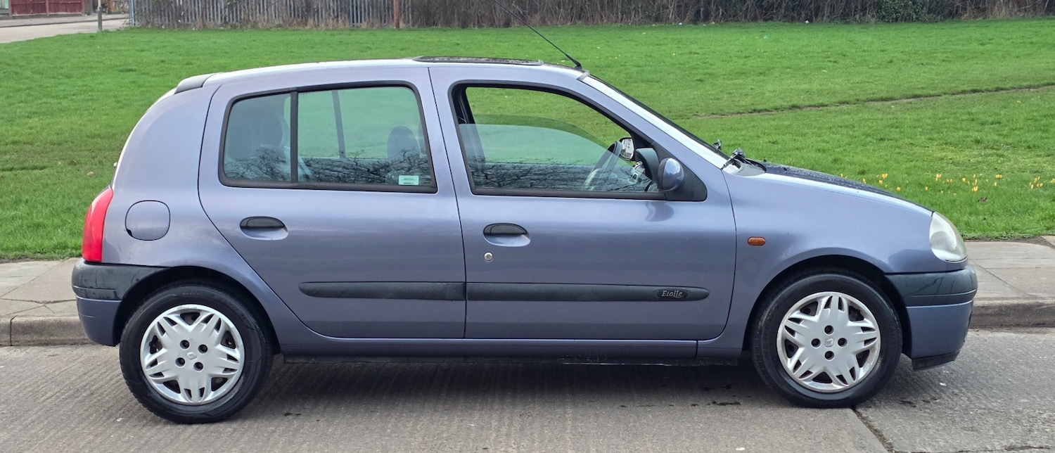 Used Renault Clio 2000 for sale - 77497848: Photo 8