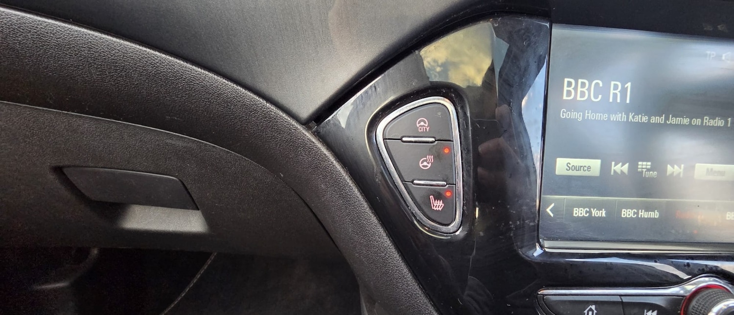 Used Vauxhall Corsa 2017 for sale - 77202365: Photo 38