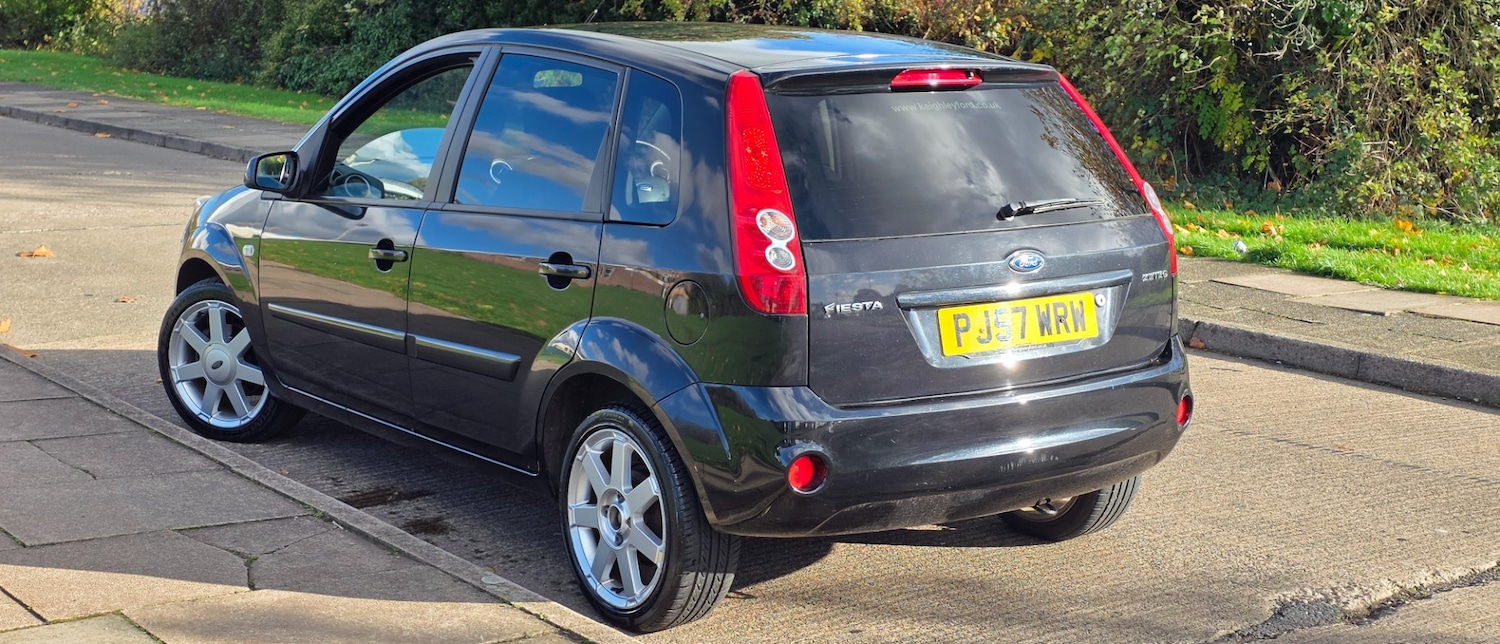 Used Ford Fiesta 2007 for sale - 77201729: Photo 2