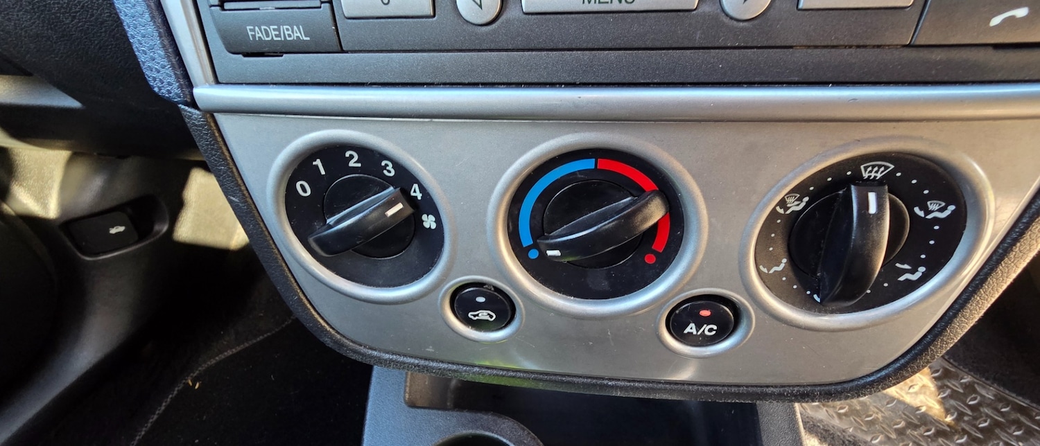 Used Ford Fiesta 2007 for sale - 77201729: Photo 37