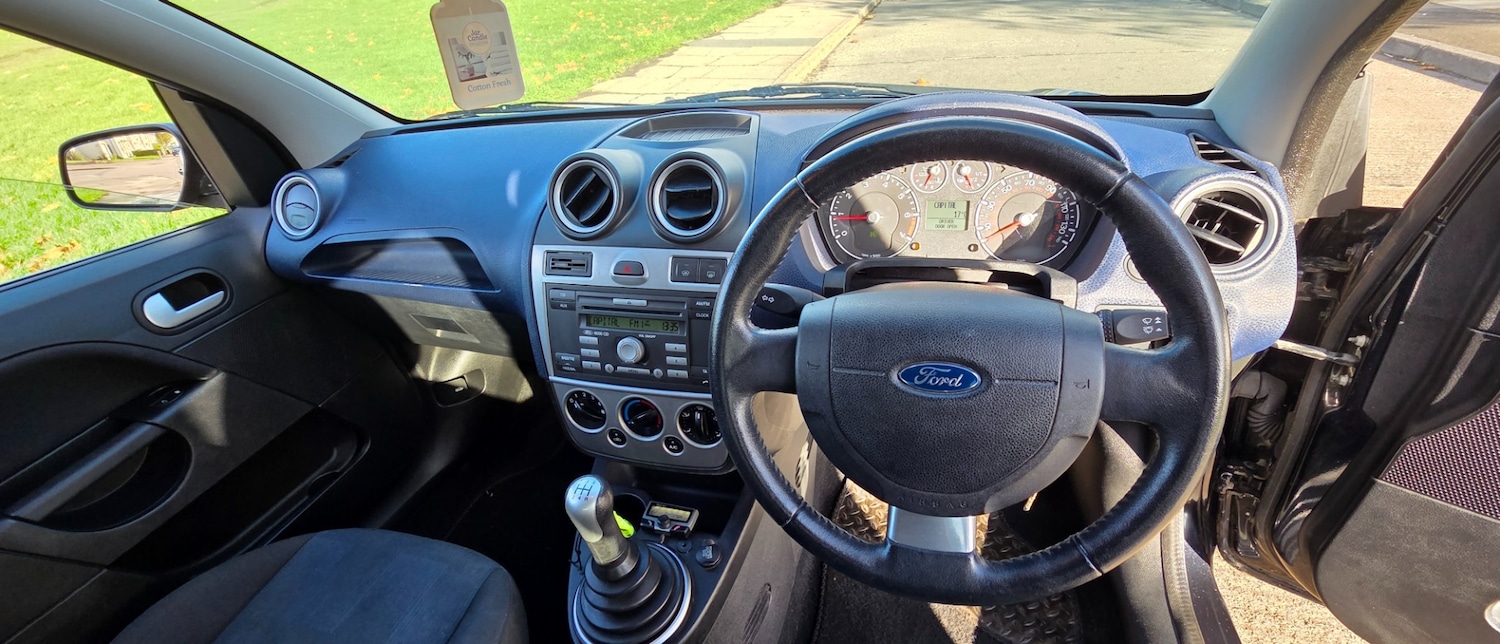 Used Ford Fiesta 2007 for sale - 77201729: Photo 41