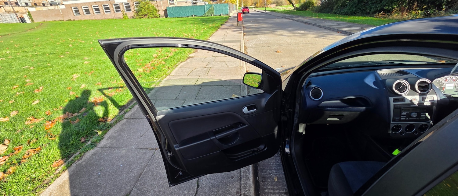 Used Ford Fiesta 2007 for sale - 77201729: Photo 45