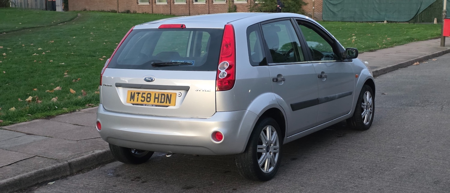 Used Ford Fiesta 2009 for sale - 77201346: Photo 12