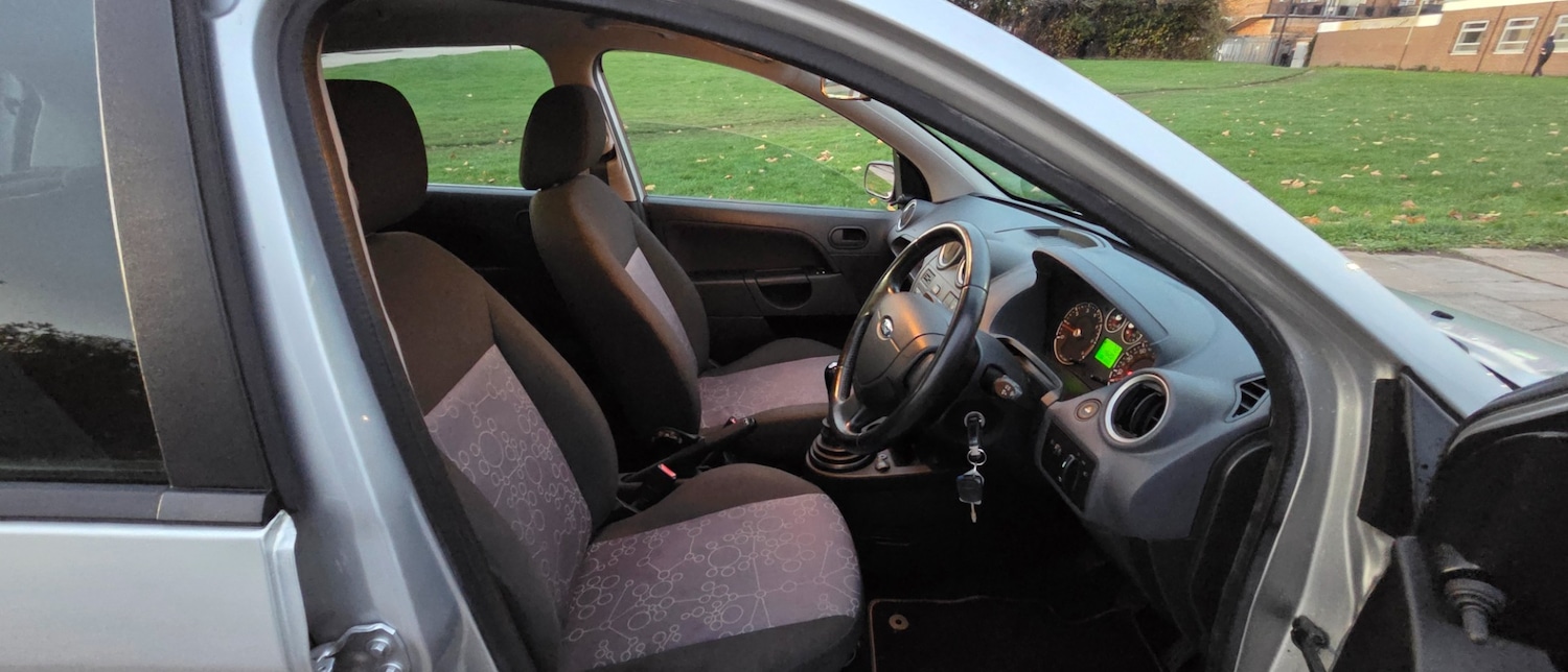 Used Ford Fiesta 2009 for sale - 77201346: Photo 14