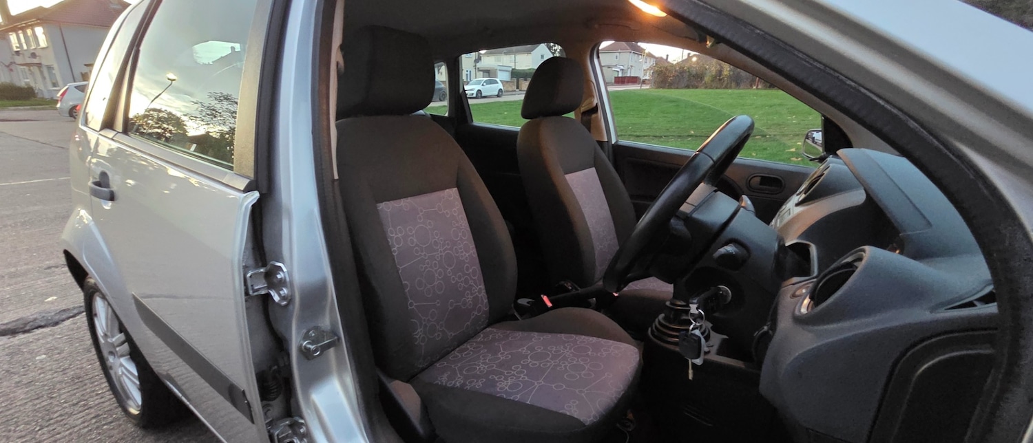 Used Ford Fiesta 2009 for sale - 77201346: Photo 15