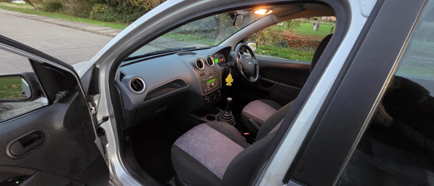 Used Ford Fiesta 2009 for sale - 77201346: Photo 16