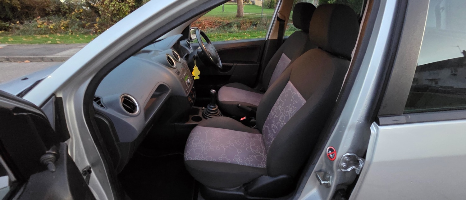 Used Ford Fiesta 2009 for sale - 77201346: Photo 17