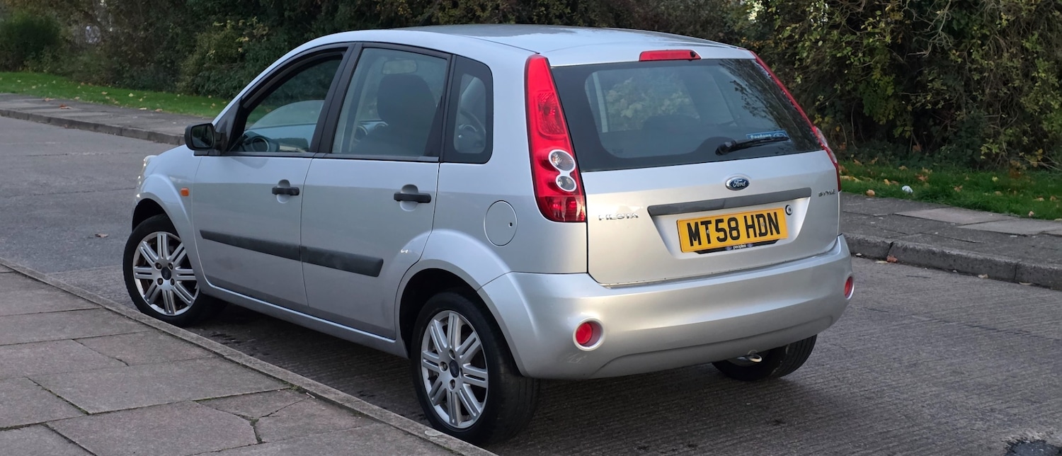 Used Ford Fiesta 2009 for sale - 77201346: Photo 2