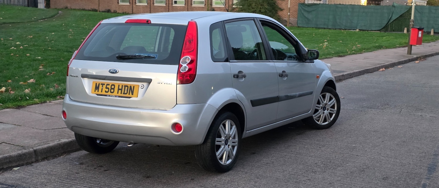 Used Ford Fiesta 2009 for sale - 77201346: Photo 4