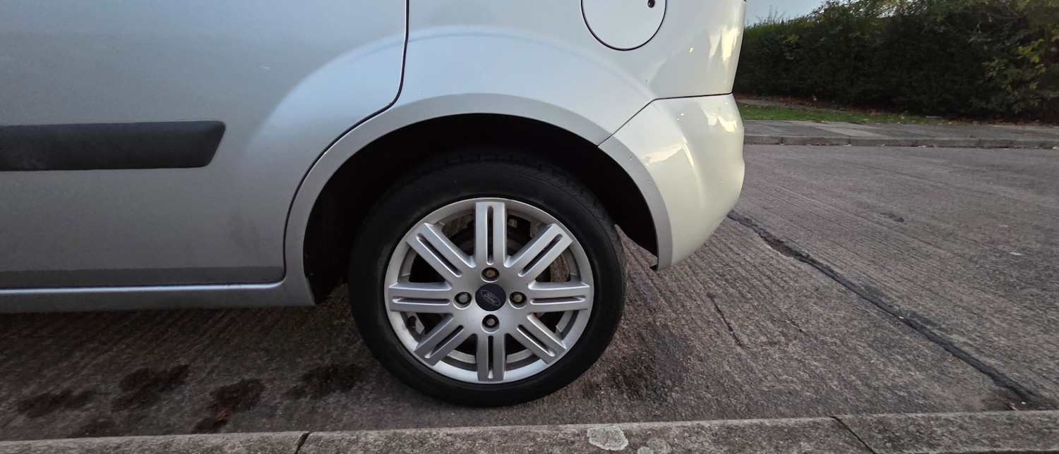 Used Ford Fiesta 2009 for sale - 77201346: Photo 50