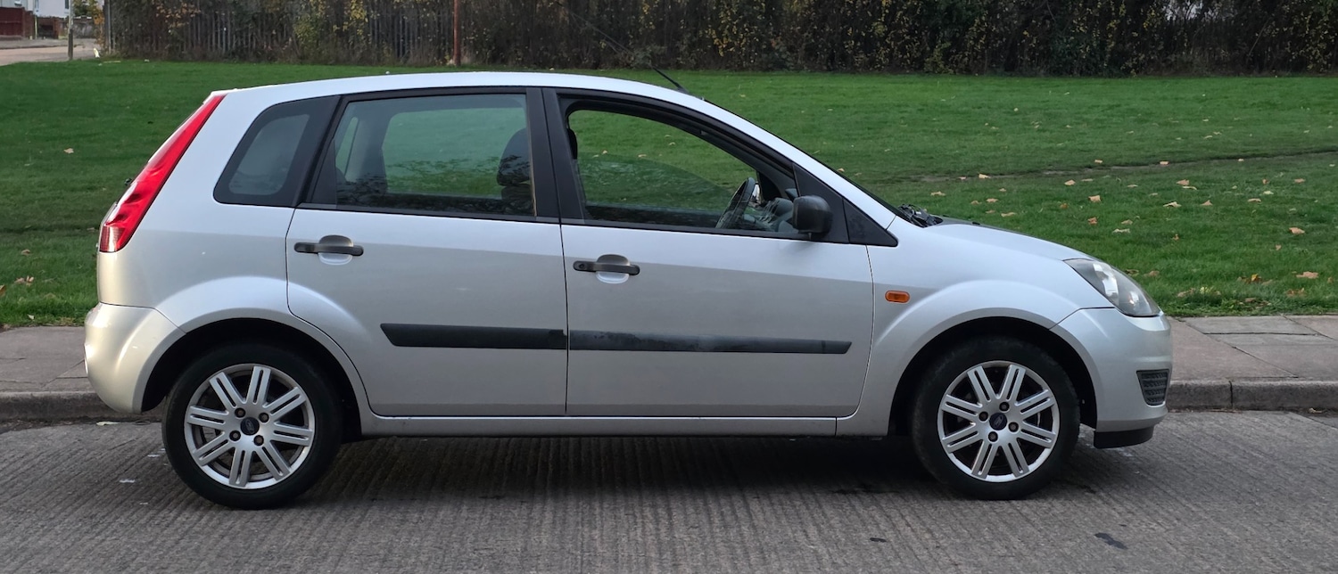 Used Ford Fiesta 2009 for sale - 77201346: Photo 6