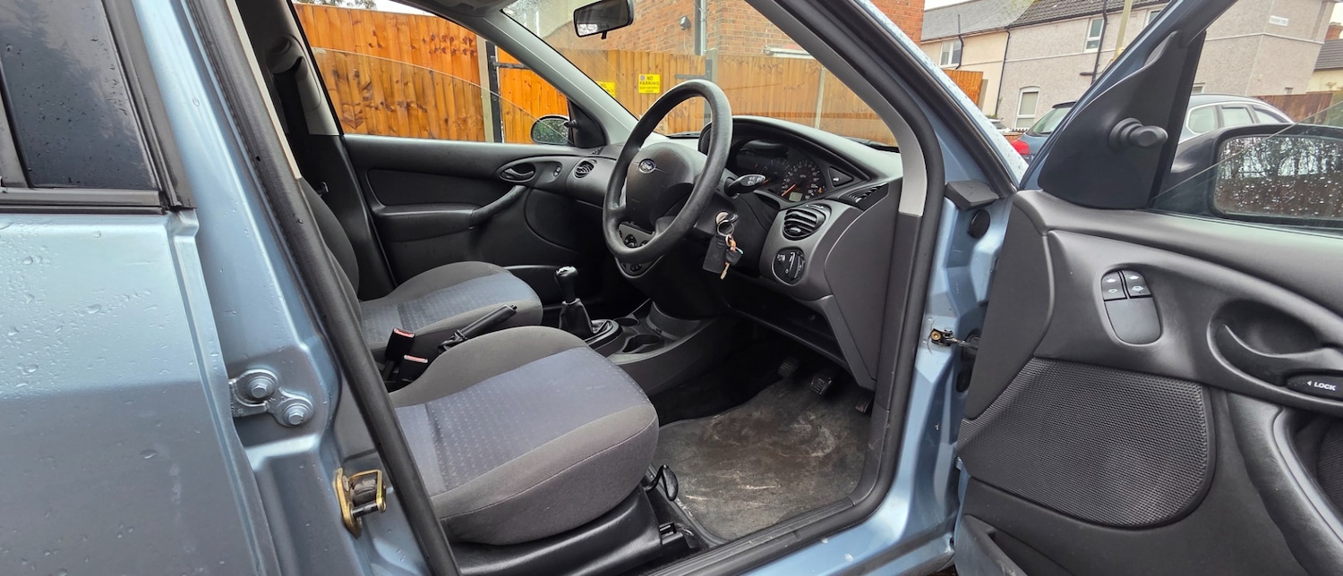 Used Ford Focus 2004 for sale - 77497904: Photo 17