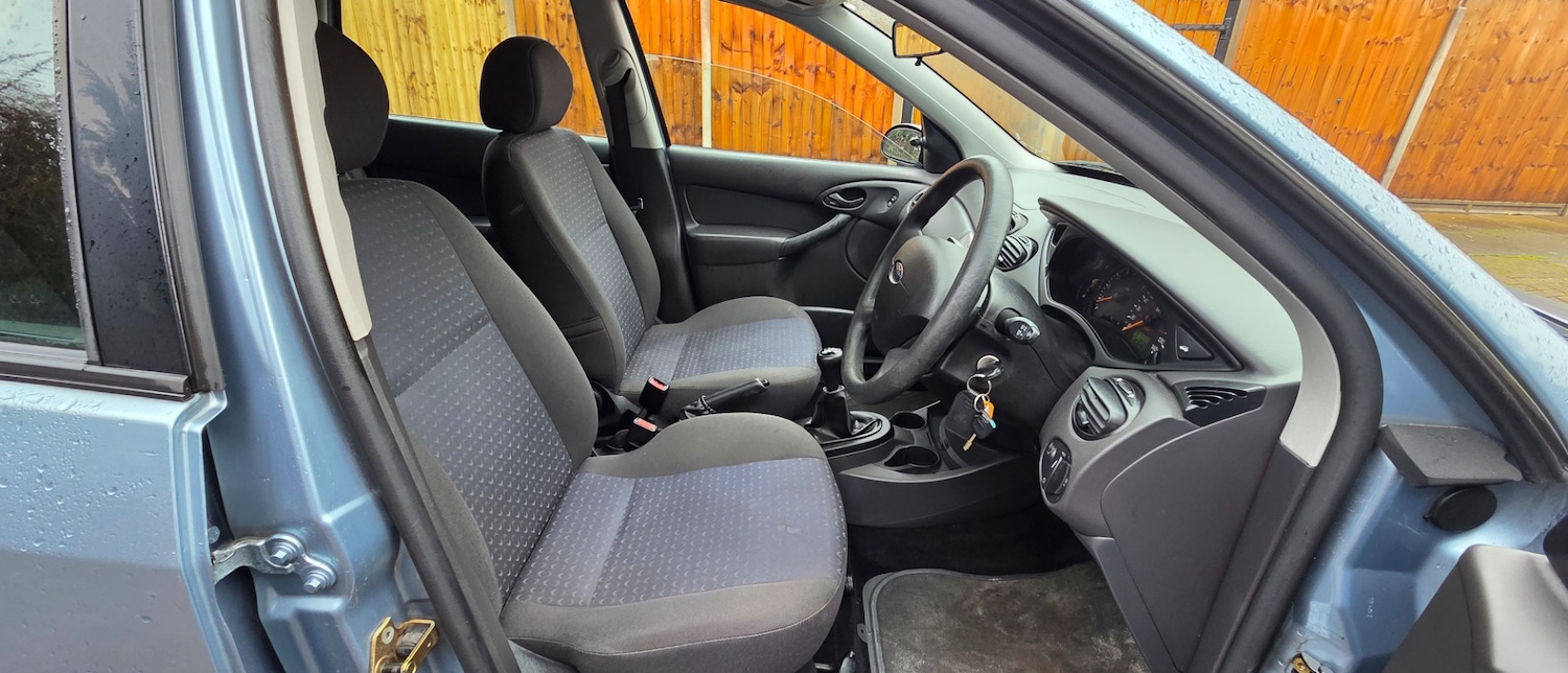 Used Ford Focus 2004 for sale - 77497904: Photo 18