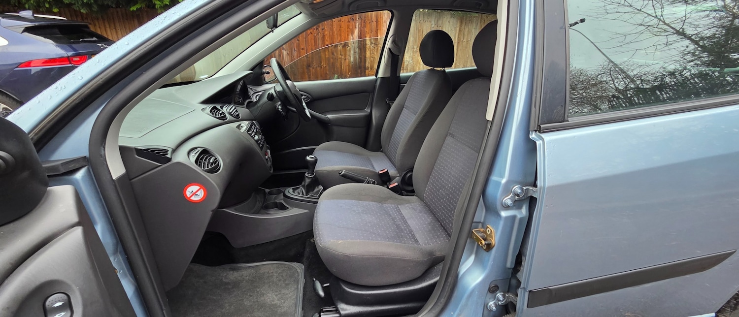 Used Ford Focus 2004 for sale - 77497904: Photo 21