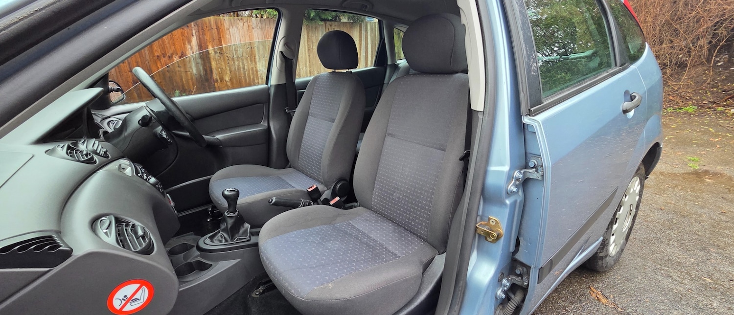 Used Ford Focus 2004 for sale - 77497904: Photo 22