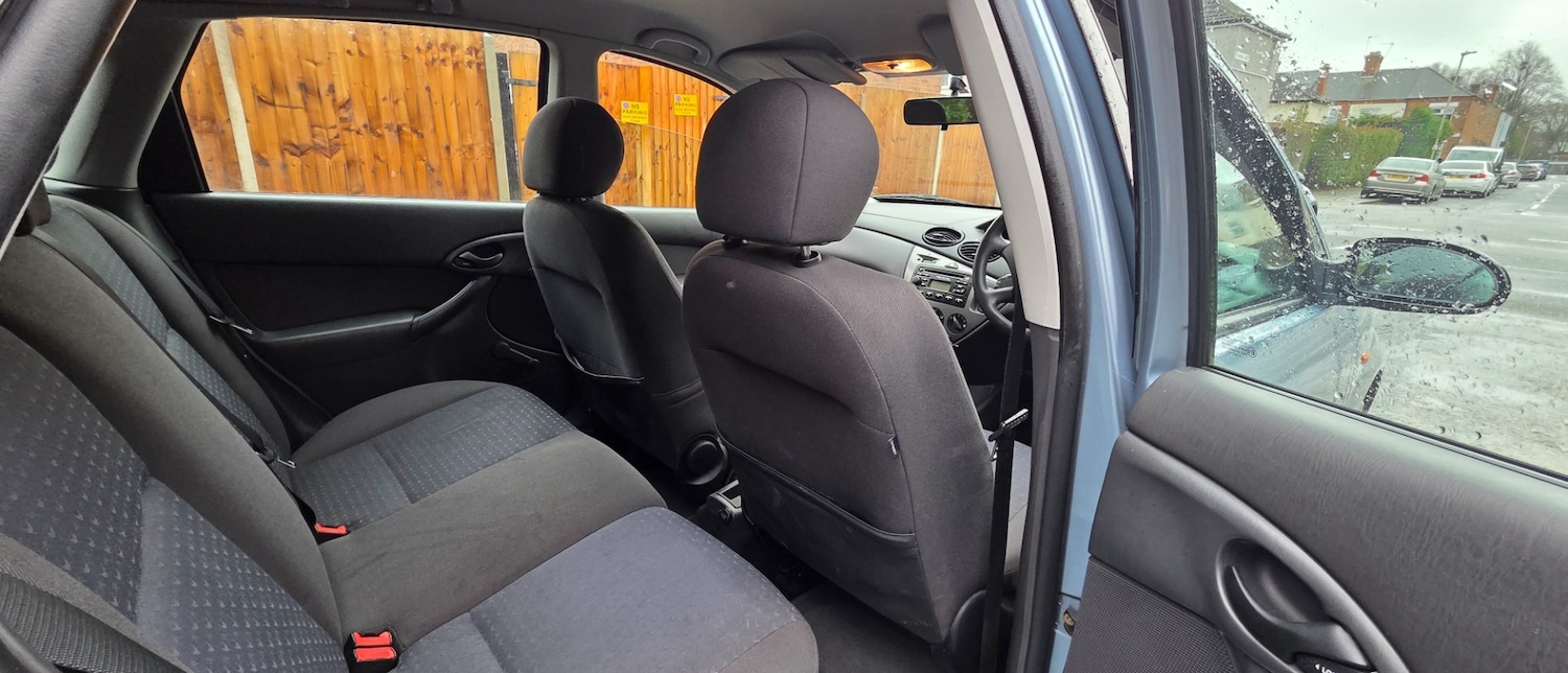 Used Ford Focus 2004 for sale - 77497904: Photo 23