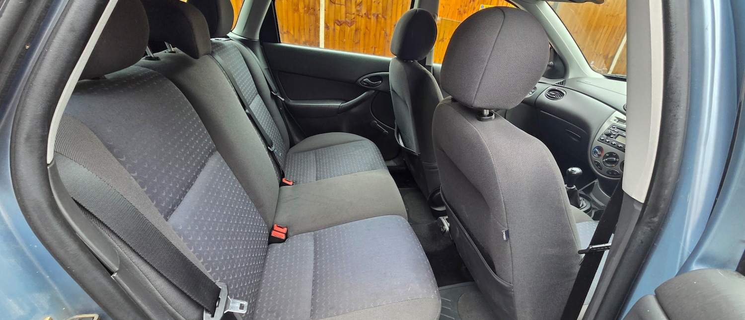 Used Ford Focus 2004 for sale - 77497904: Photo 24