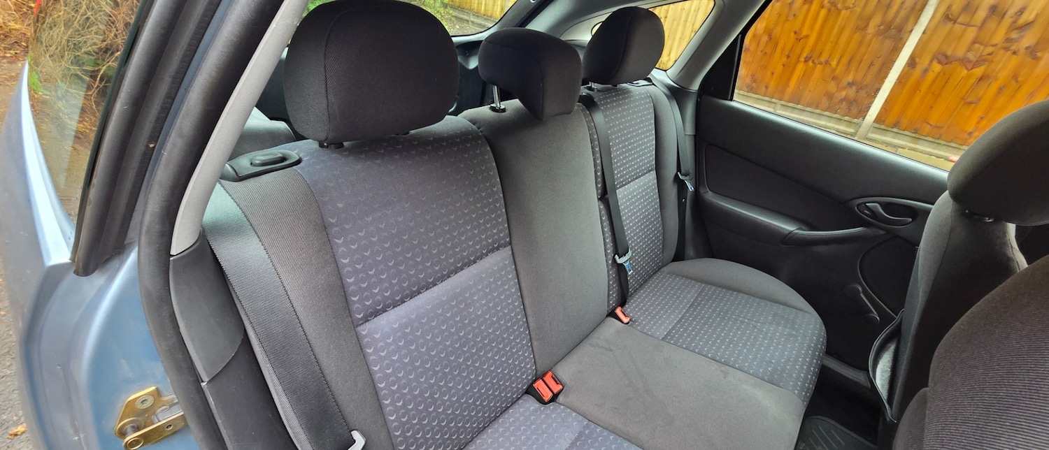 Used Ford Focus 2004 for sale - 77497904: Photo 25