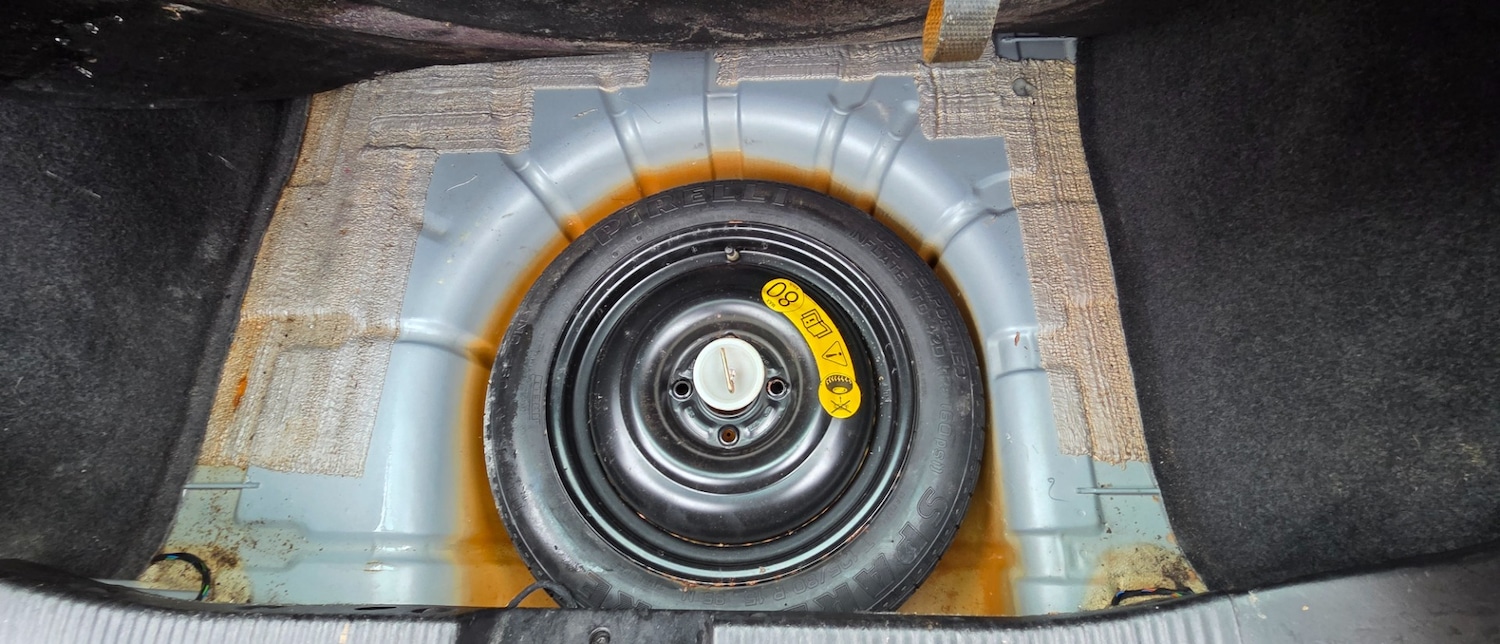 Used Ford Focus 2004 for sale - 77497904: Photo 32